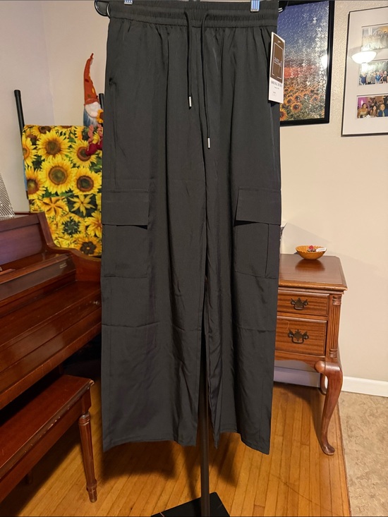 Just We Pants - Wide Leg Cargo Pants with Drawstring Waist - Black